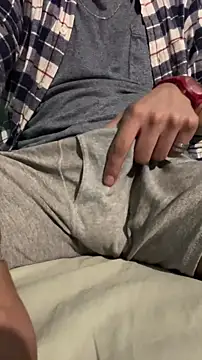 Skinny Longhair online show from May 26, 3:46 am