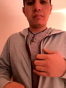 Snapshot of OmalexGame chatting on October 10, 8:56 pm OmalexGame online show from October 10, 8:56 pm