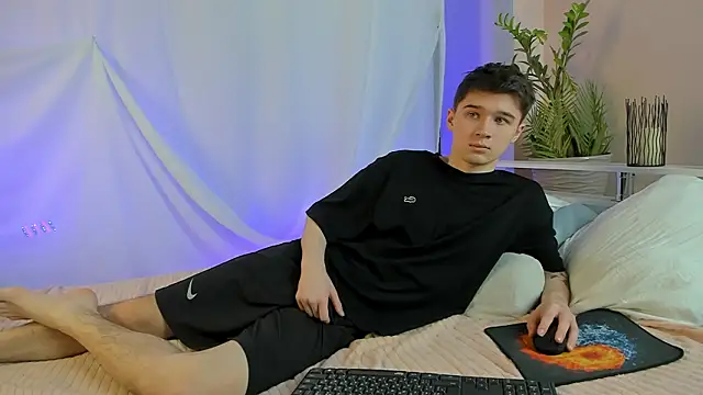 SherlockMax online show from February 7, 3:13 am