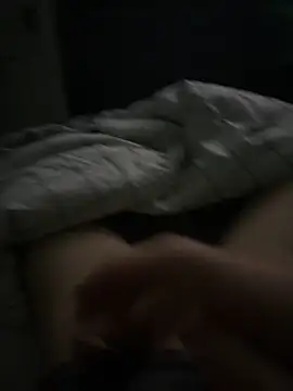 randomguy111335 online show from April 25, 10:40 pm