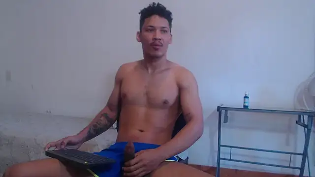 RuiMaddoox online show from December 20, 12:56 pm