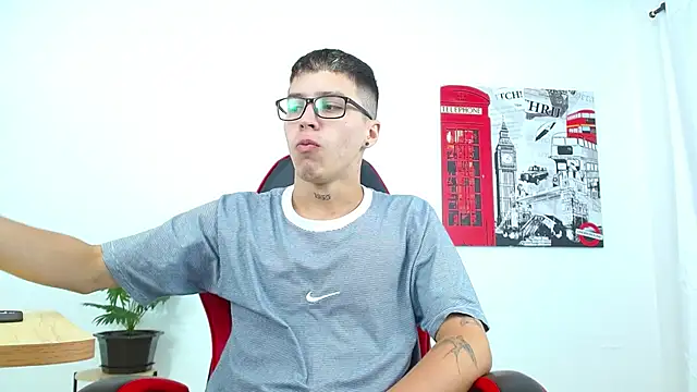 Cumandres18 online show from September 17, 1:56 pm