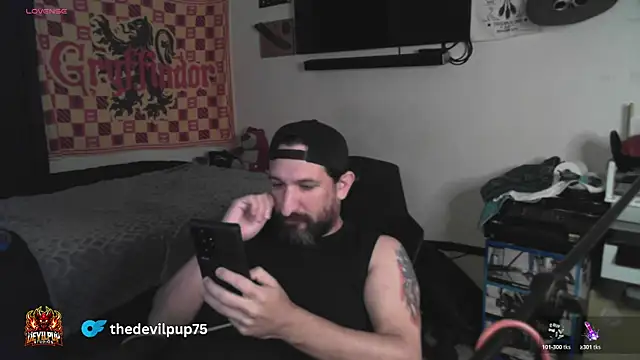 DevilPup75  online show from February 11, 8:08 am