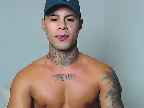 seth bllack1 online show from February 4, 8:20 am