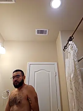 Snapshot of Lb228w chatting on October 14, 11:56 pm Lb228w online show from October 14, 11:56 pm