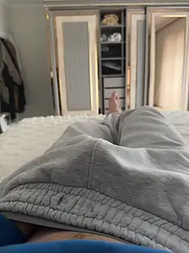 Kratex82 online show from March 20, 2:32 pm