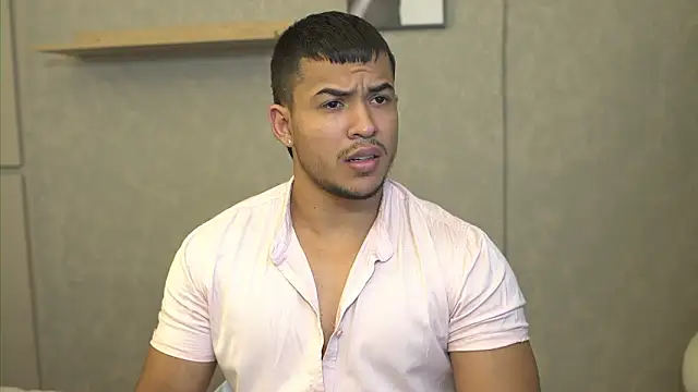 Thiago Valente online show from February 28, 4:50 pm