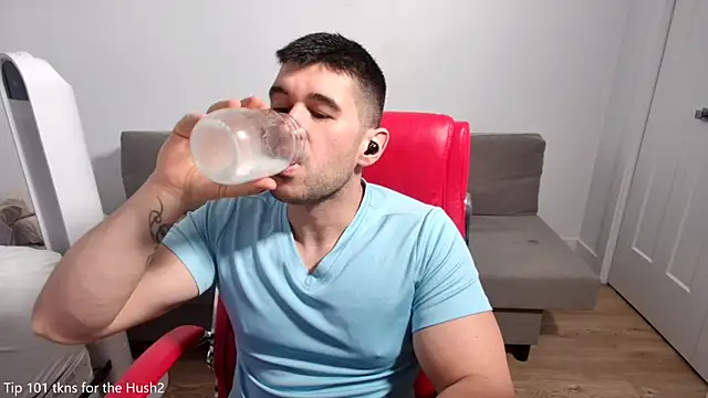 Sand0w online show from October 30, 7:48 pm