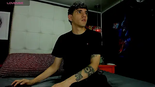 Matteo12  online show from September 15, 4:58 am