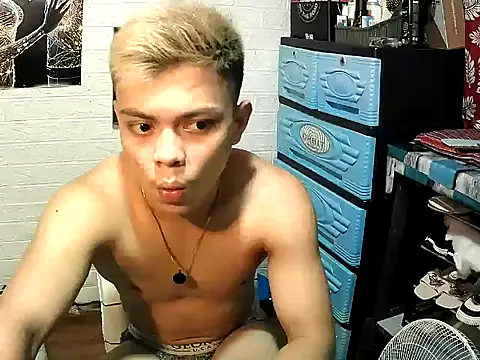 Pinoy slutcummer69 online show from October 31, 10:07 am