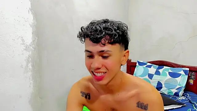 Snapshot of Damien_444 chatting on September 13, 6:47 am Damien 444 online show from September 13, 6:47 am