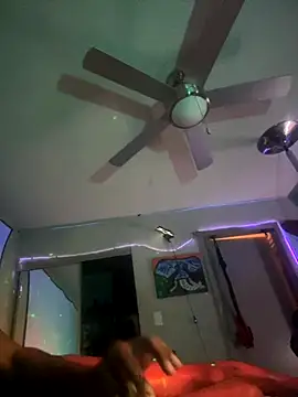 Snapshot of Triggerhappycj100 chatting on October 20, 10:52 am Triggerhappycj100 online show from October 20, 10:52 am