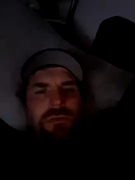Snapshot of Bamse28 chatting on October 25, 10:11 pm Bamse28 online show from October 25, 10:11 pm