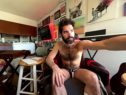 Pupscritch online show from January 12, 5:28 pm