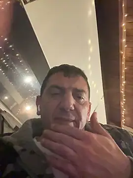 BULLBSX online show from April 15, 8:42 pm