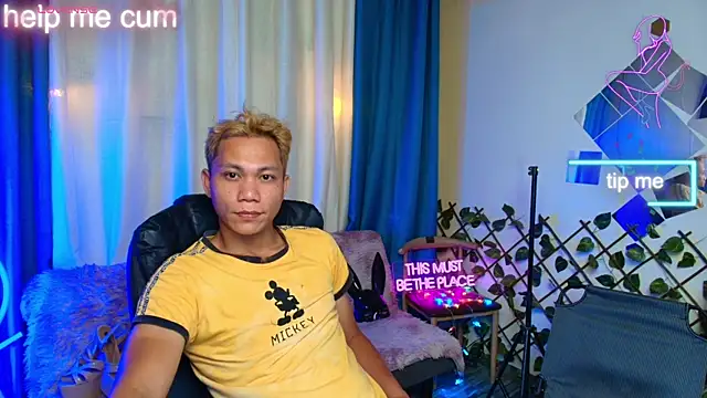 princenavheen online show from May 4, 1:51 am