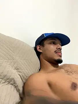 Snapshot of BAGHEERAPGG chatting on October 18, 3:44 am BAGHEERAPGG online show from October 18, 3:44 am