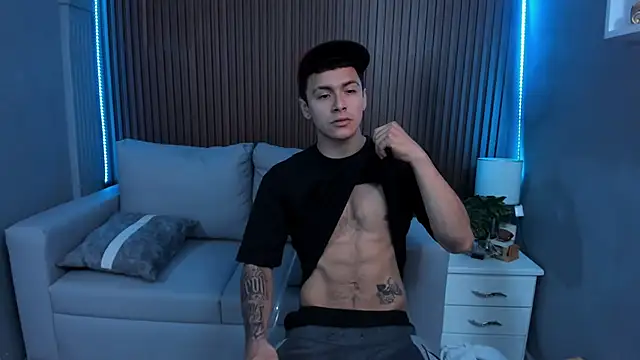 Leo santoro online show from September 22, 1:21 pm