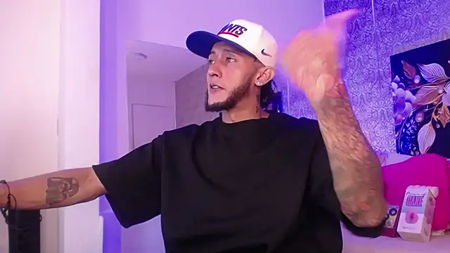 jonas conor online show from January 8, 8:03 pm