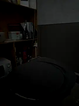 Snapshot of sonwmelt1 chatting on October 15, 10:01 am sonwmelt1 online show from October 15, 10:01 am