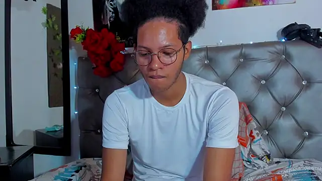 DEAMOL online show from March 2, 1:18 pm