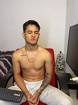 Alex mojica online show from February 15, 7:51 am