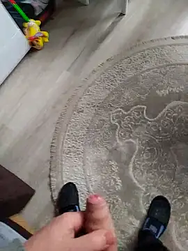 Snapshot of Mumuska chatting on October 12, 12:10 pm Mumuska online show from October 12, 12:10 pm