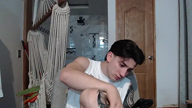 AteneoJr online show from October 25, 4:47 am