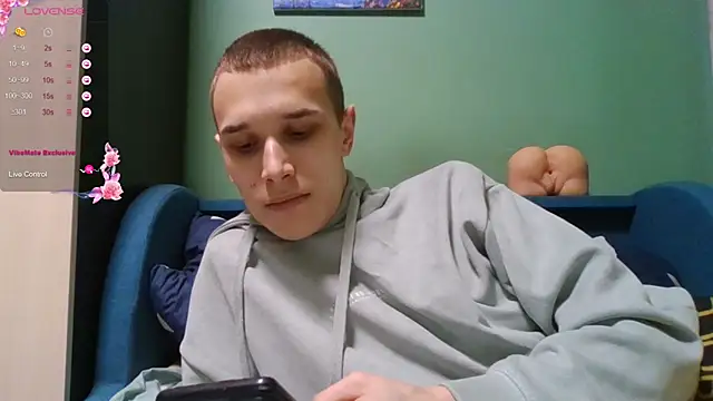 your   honeyy online show from March 26, 5:17 pm