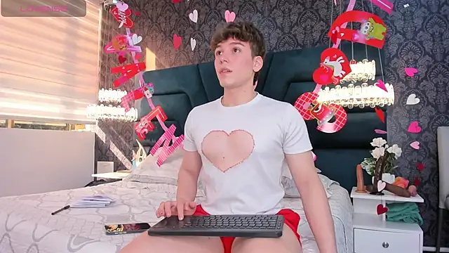 TaylerWhite online show from February 14, 12:33 pm