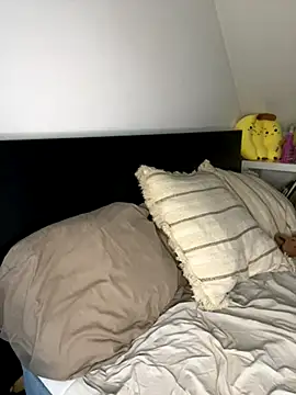 los freaky online show from November 5, 4:09 pm