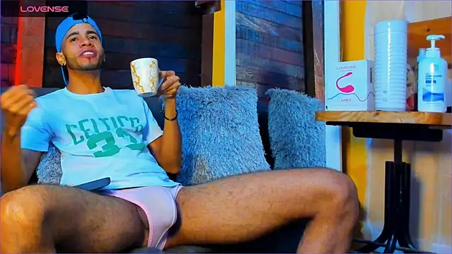 Alex bigcock11  online show from October 2, 11:58 am