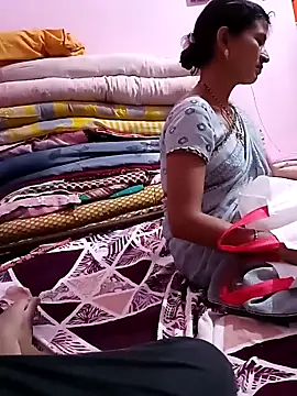 Snapshot of twpatil chatting on October 4, 11:59 am twpatil online show from October 4, 11:59 am