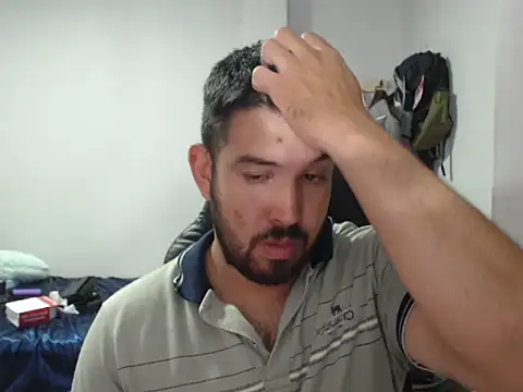 Axel11113 online show from October 3, 3:33 am