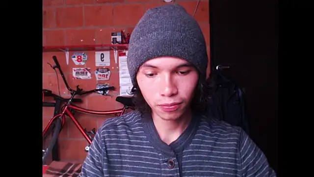 Xoxo Smiles online show from September 24, 8:40 pm