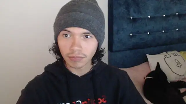 Xoxo Smiles online show from September 13, 6:42 pm