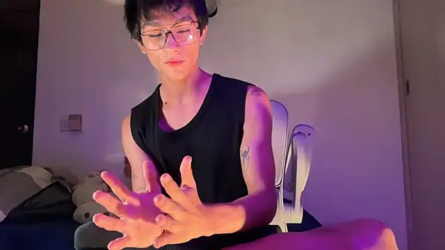 Snapshot of Angel_bunny2 chatting on September 15, 2:14 am Angel bunny2 online show from September 15, 2:14 am