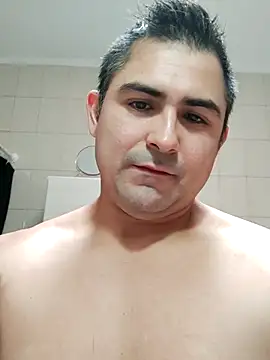 Bradd 32 online show from February 16, 2:26 pm