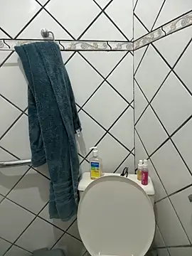 Brsecretbear online show from June 4, 5:24 am