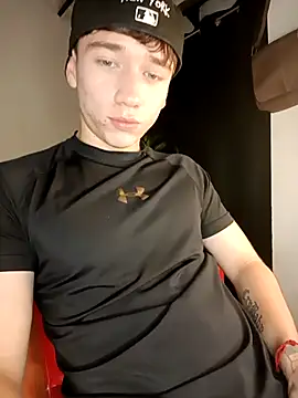 Snapshot of Logan_sixxer chatting on September 21, 10:54 pm Logan sixxer online show from September 21, 10:54 pm