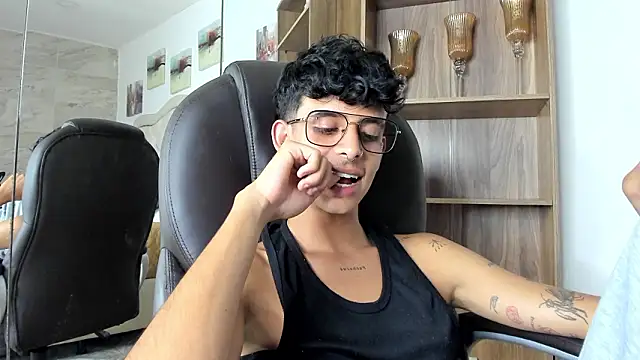 Ibratxandy online show from March 10, 9:21 pm