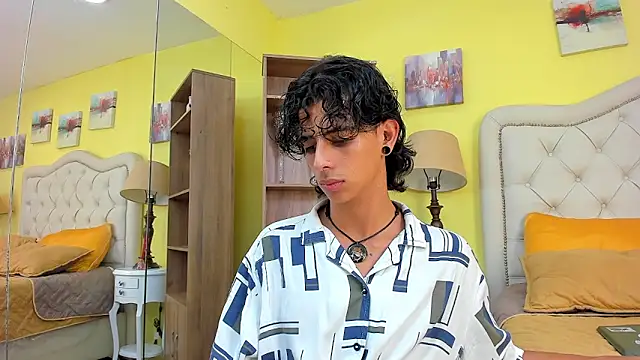 Ibratxandy online show from October 15, 9:11 pm