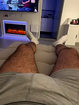 Snapshot of analtake13 chatting on October 31, 5:27 pm analtake13 online show from October 31, 5:27 pm