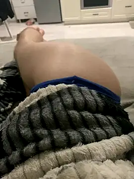 Yammy AssHole online show from September 18, 7:05 pm