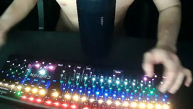 solooboy18 online show from November 30, 11:07 pm