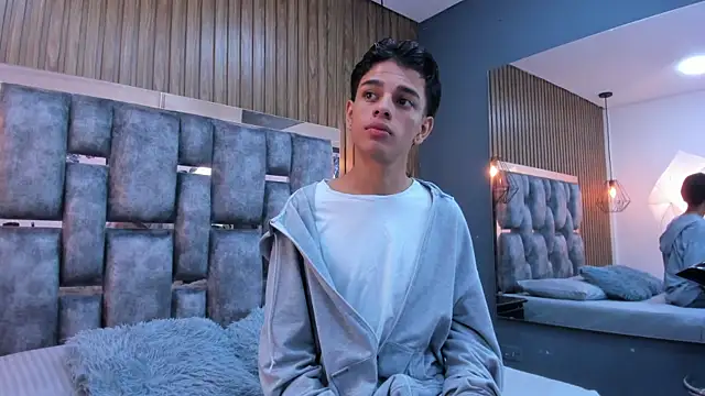 owen  johnson online show from January 8, 11:59 am