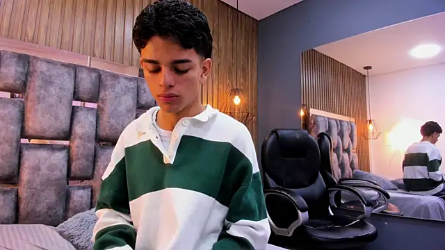 owen  johnson online show from February 28, 12:48 pm