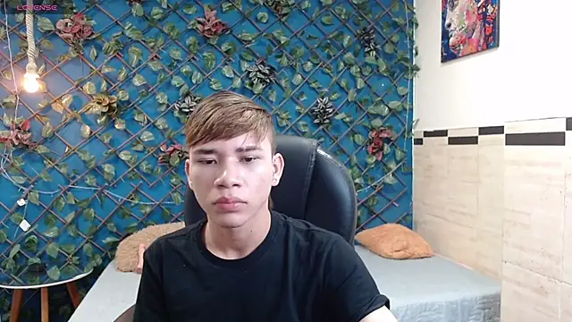 Snapshot of nathanclay chatting on October 22, 5:22 am nathanclay online show from October 22, 5:22 am