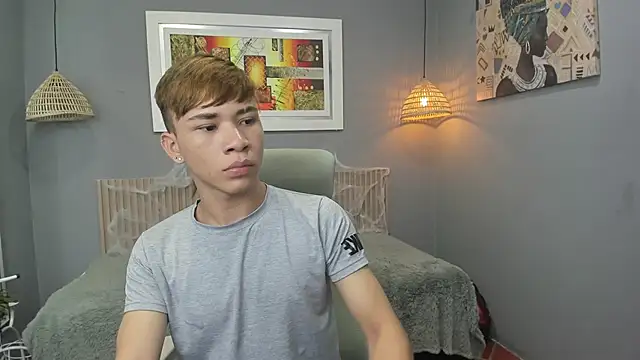 Snapshot of nathanclay chatting on October 16, 3:25 am nathanclay online show from October 16, 3:25 am