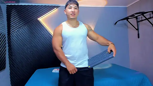 Horny nick18 online show from March 24, 2:44 pm